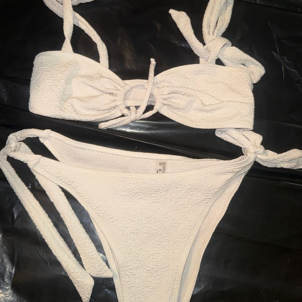 Elegant White Textured Bikini Set